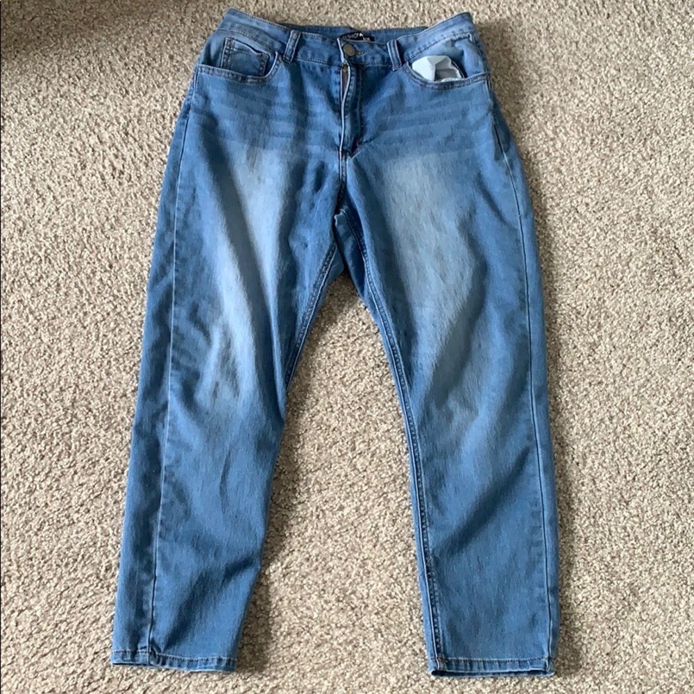 Booty lifting light wash jeans